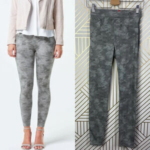 Spanx Stone Wash Camo Jean-Ish Ankle‎ Leggings in Green Gray Size US XS